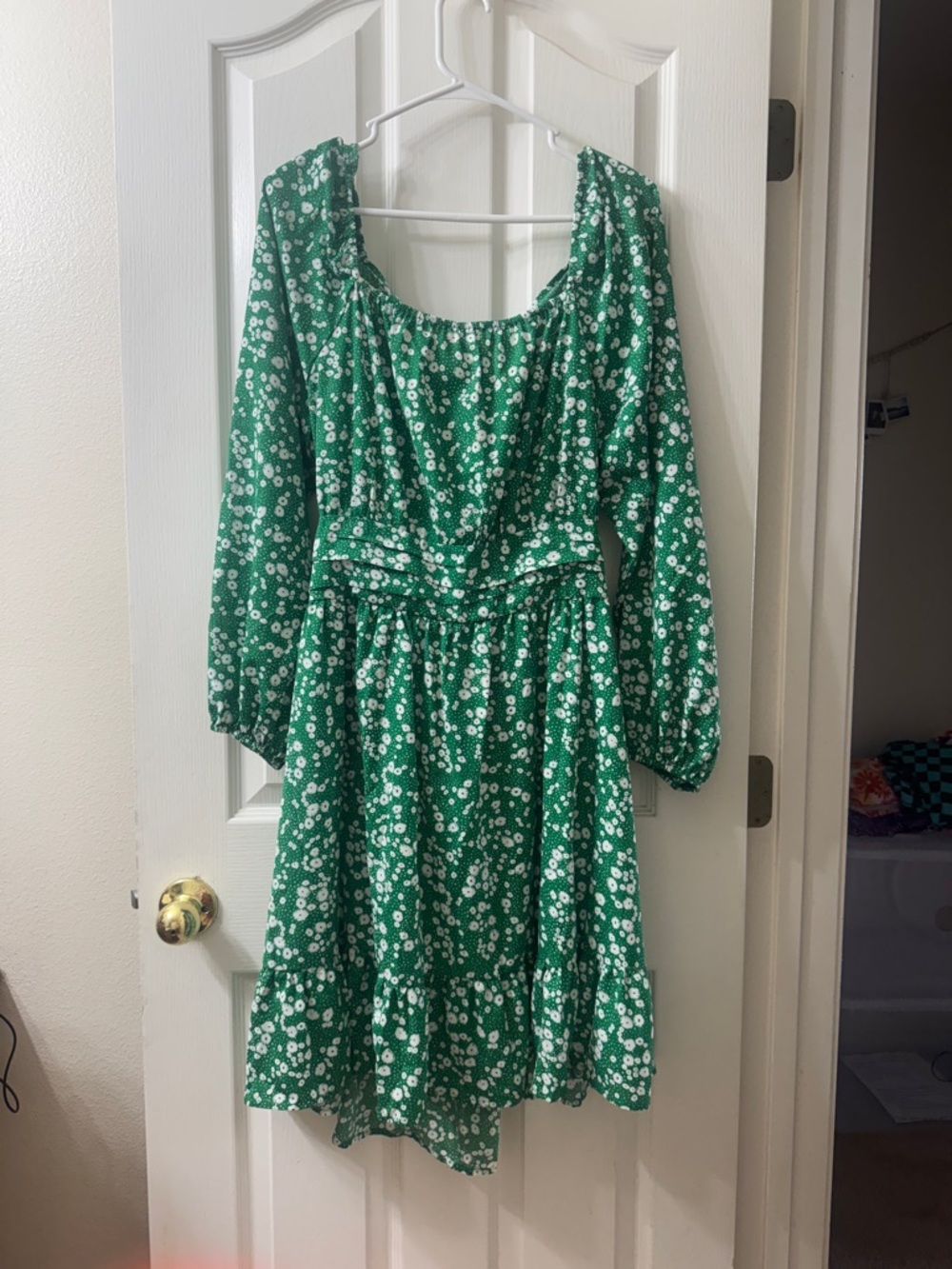 Source Unknown Green Floral Long Sleeve Dress